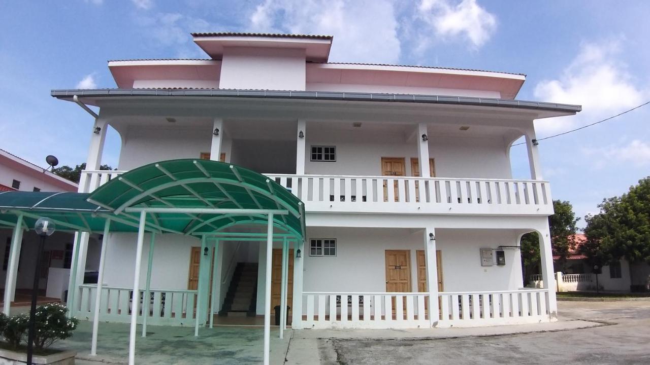Seri Dusun Sepang Homestay&Event Space Bagian luar foto