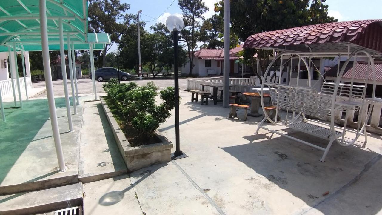 Seri Dusun Sepang Homestay&Event Space Bagian luar foto