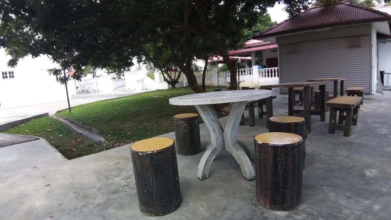 Seri Dusun Sepang Homestay&Event Space Bagian luar foto