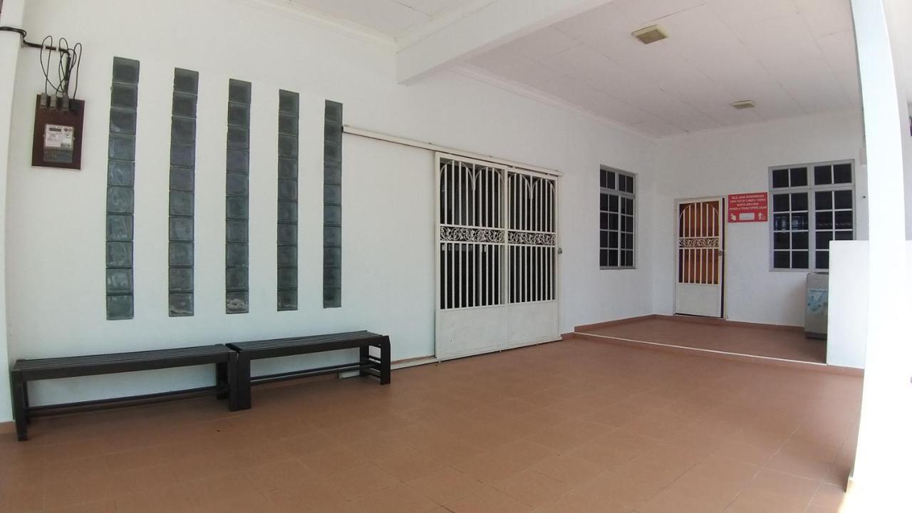 Seri Dusun Sepang Homestay&Event Space Bagian luar foto